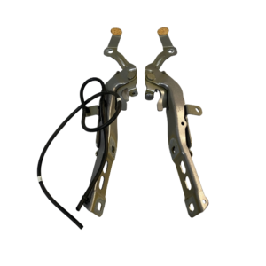 Compas de capot droit gauche Peugeot 2008.png